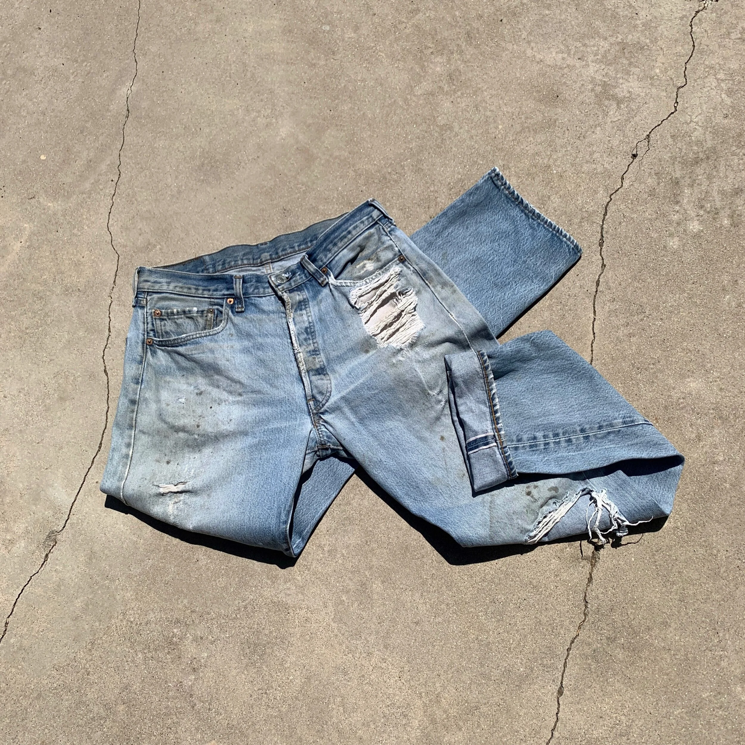 Vintage Distressed Selvedge Levi's 501s