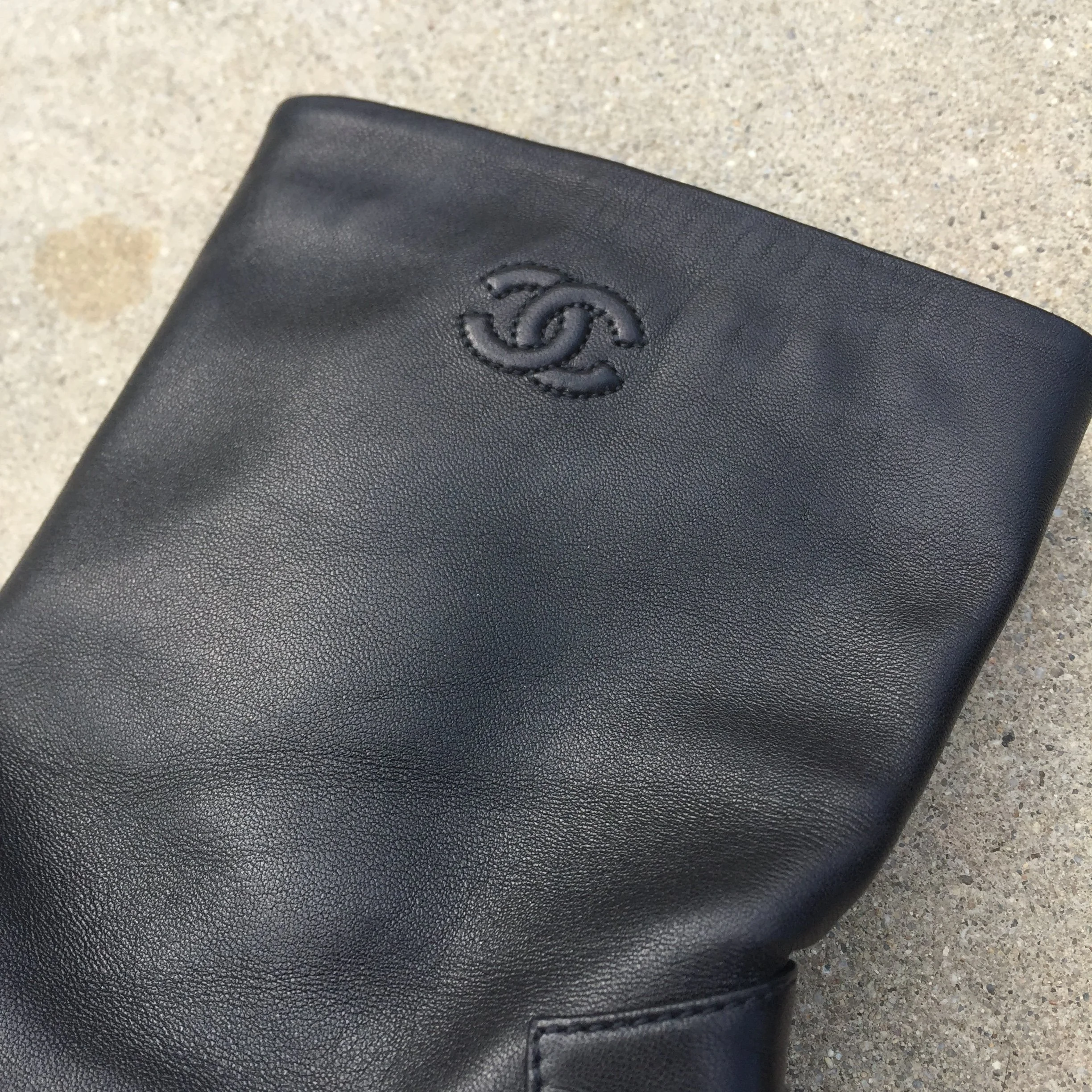 ChanelBlackBoots_3.JPG
