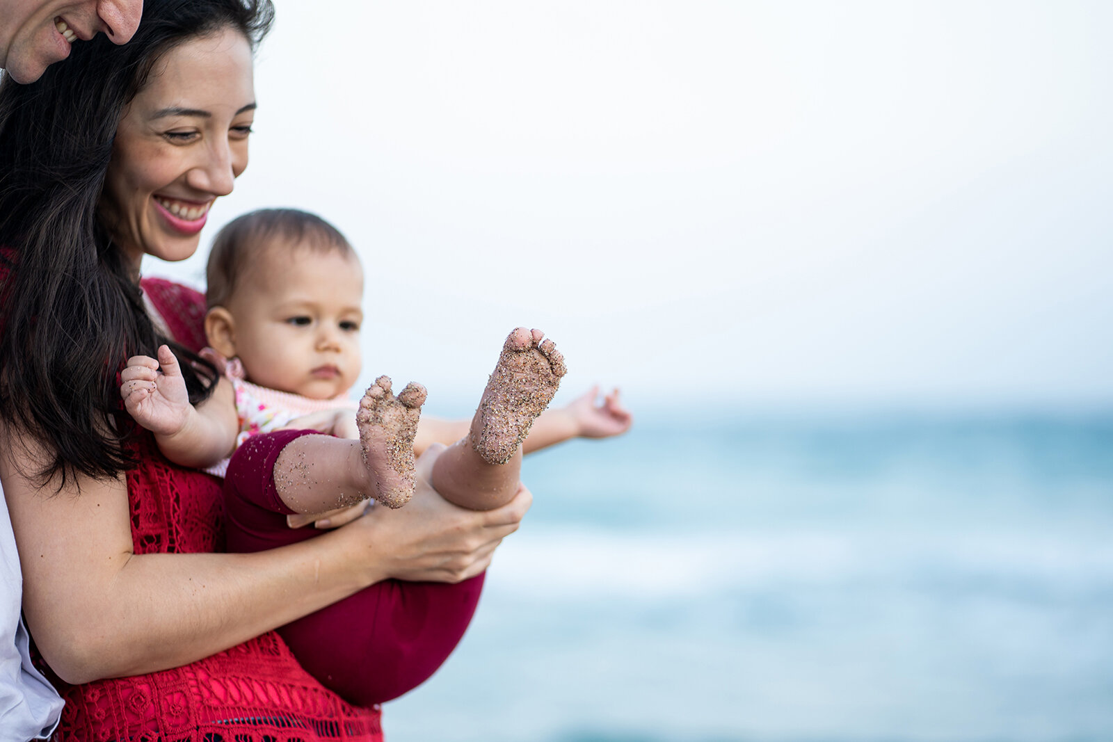 family of 3 | 1- hour family photography in lauderdale by the sea