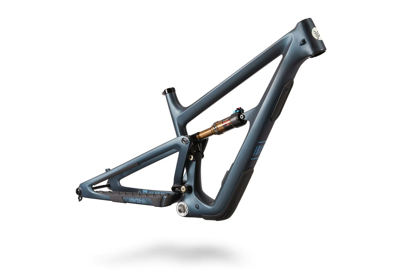 RipleyV5-BlueHour-FrameOnly-Front-2145.jpg
