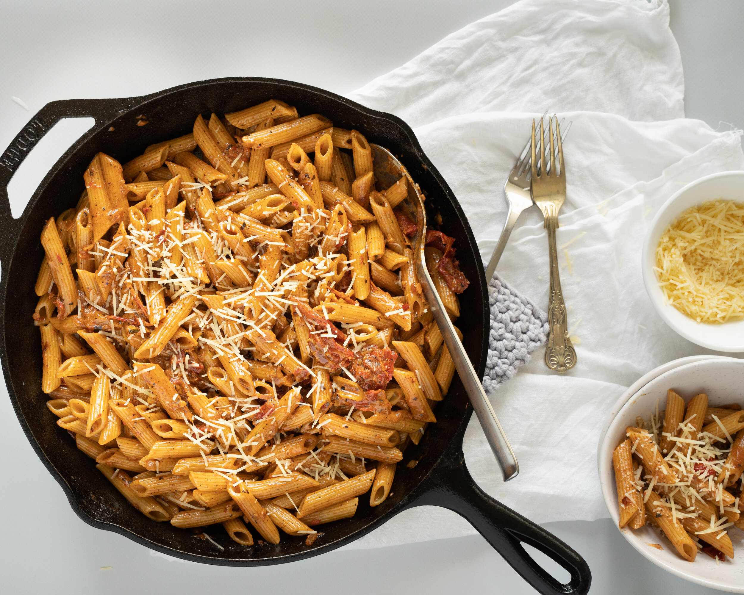 suesinkofoodphotographer_vodkapennepasta-5.jpg