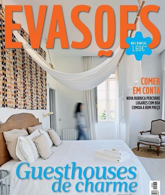 A capa da revista @evasoes.pt desta semana &eacute; uma Guest House que temos em Gaia. Est&aacute; a 10 minutos do centro do Porto e pode-se reservar para pequenos eventos a partir de 350&euro;. Ah e com vista para o rio. 🤗🏞