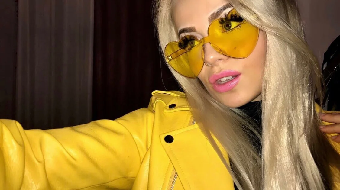 Yellow Glitter Lenses