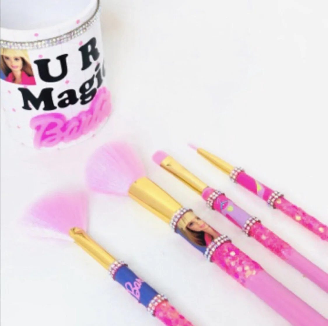 045813A4-3158-4985-B3E4-8DE560D9A5E7