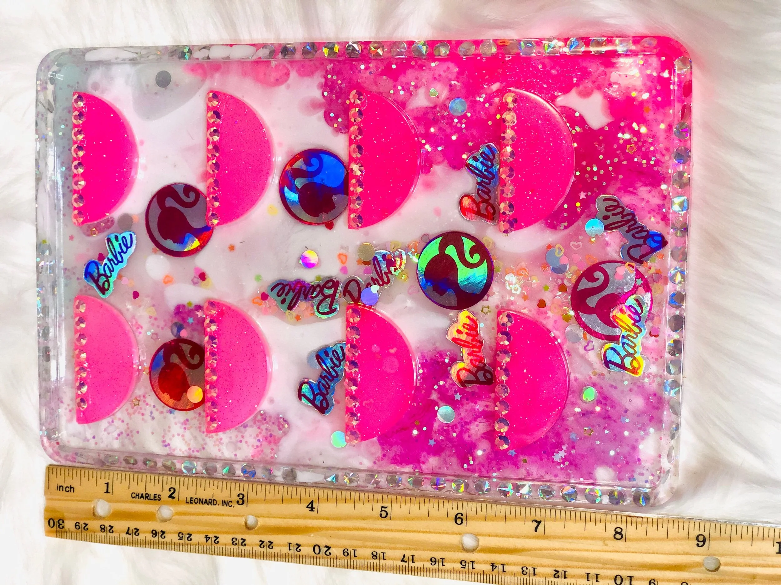 DBFF7BAD-6439-4E7E-8DC7-E6D98BADC2D6