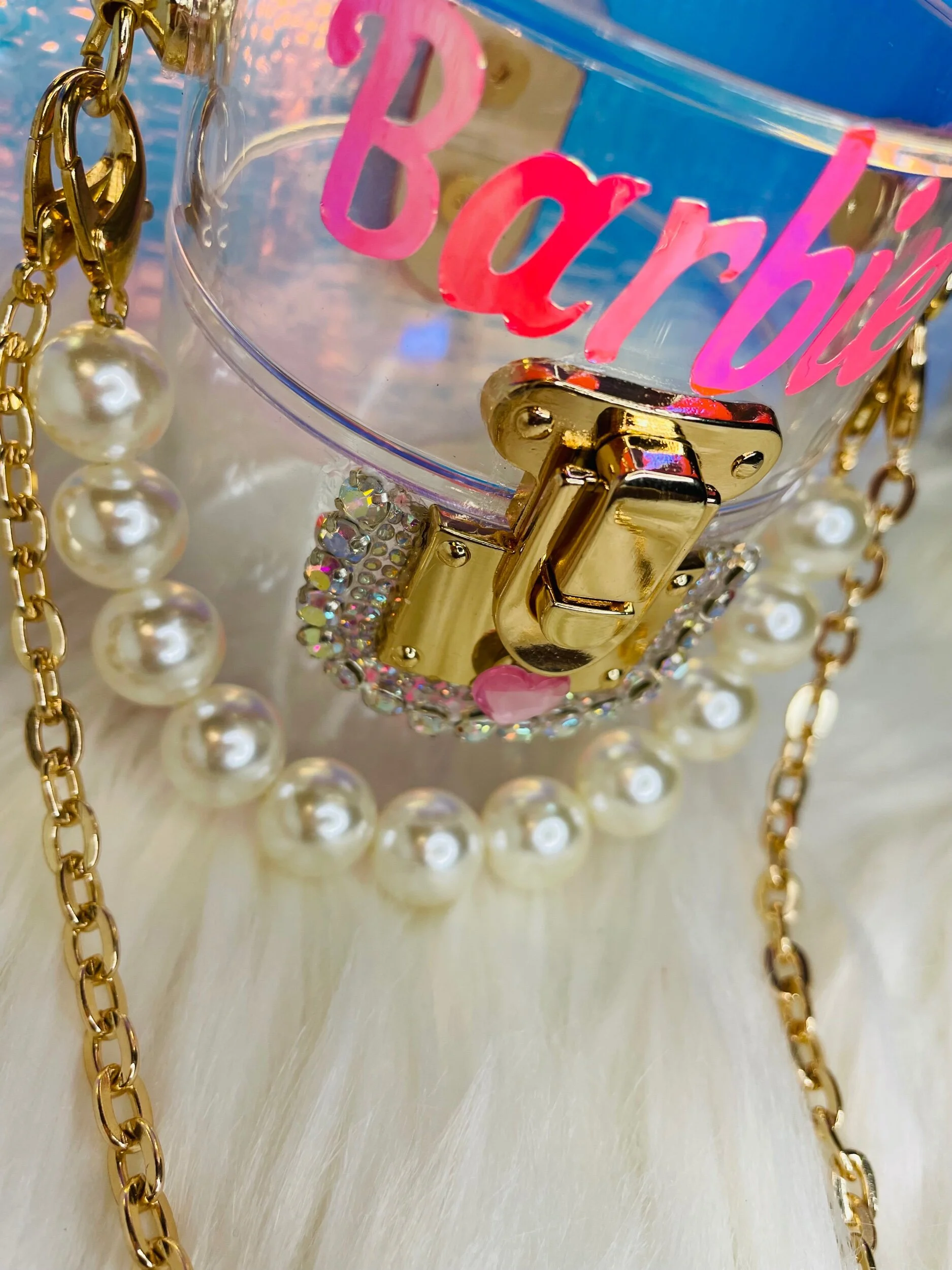 274B9C6C-EAB5-47ED-934E-DE4D50396D38