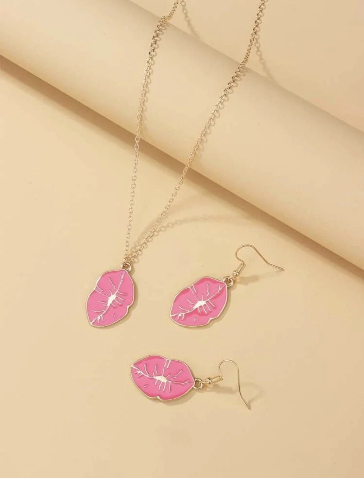 Barbie necklace set 