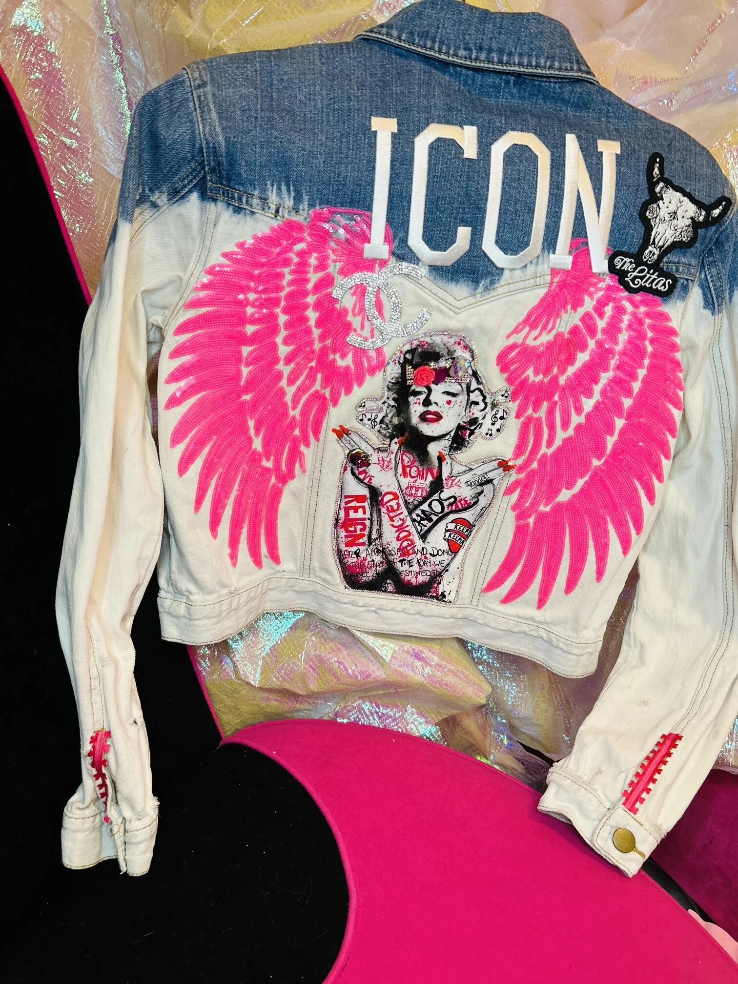 53A258B0-E001-4D77-843D-D370BE2F2DEC