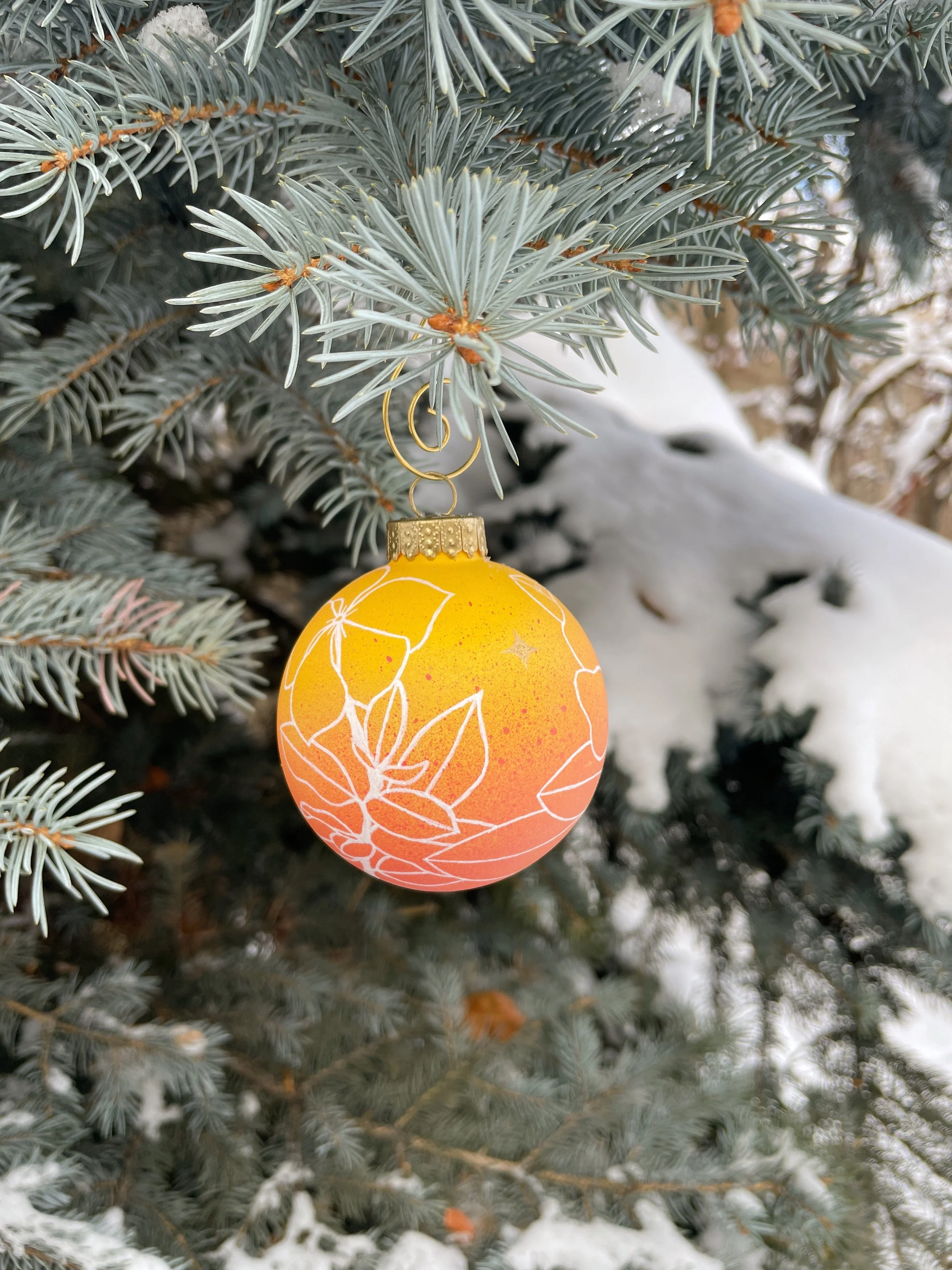 Madagascar Periwinkle Ornament