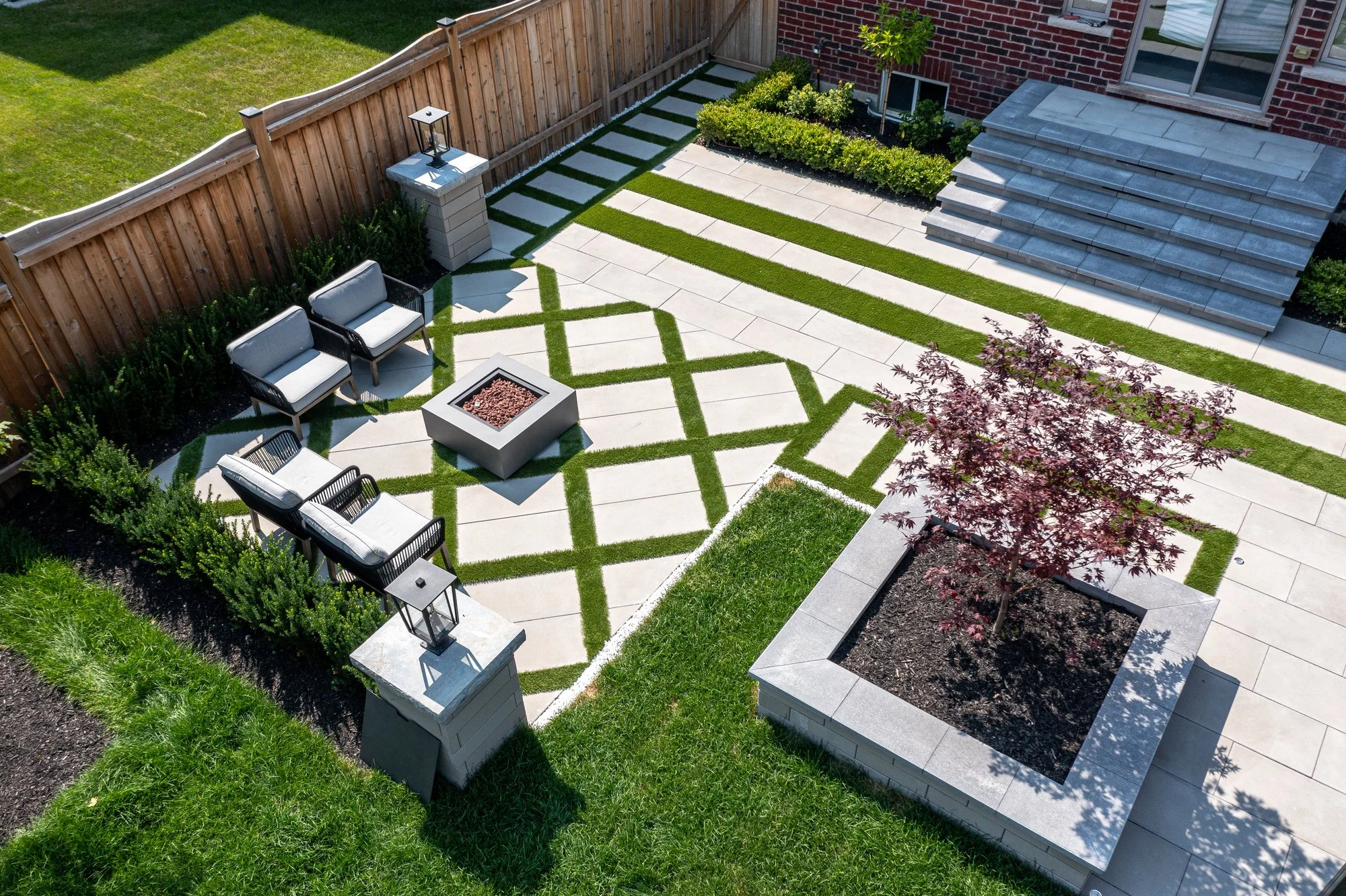 Medium-URB_UCR_ON_DC Landscape_0190.jpeg