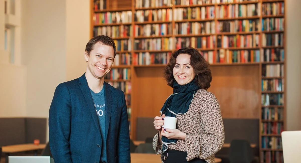 Aschehoug satser digitalt