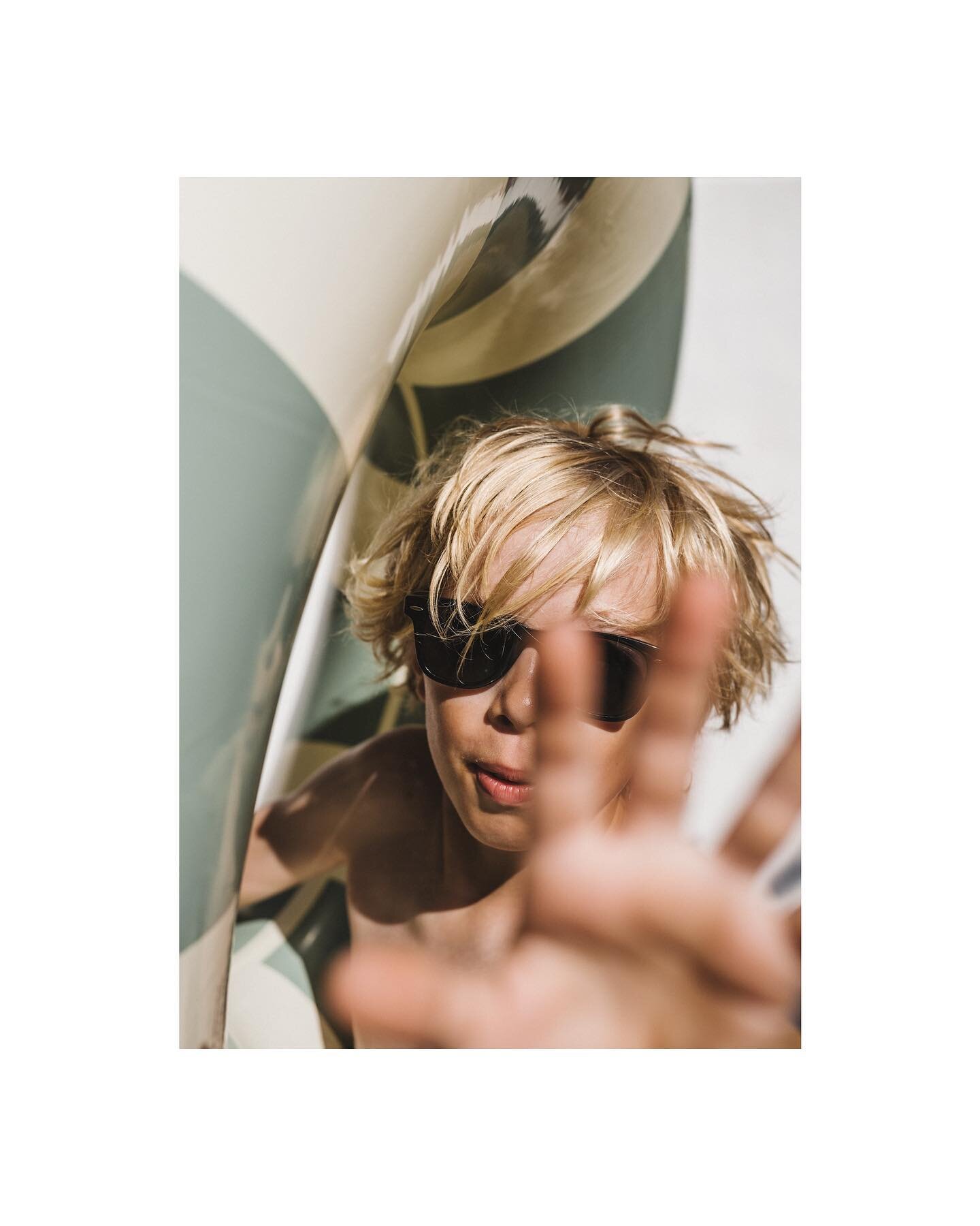 Two photos and Kip&rsquo;s had enough.
.
. 
.
.
.
.
.
.
.
#sifnos #greece #travelphotography #lifestylephotography #NikonEurope