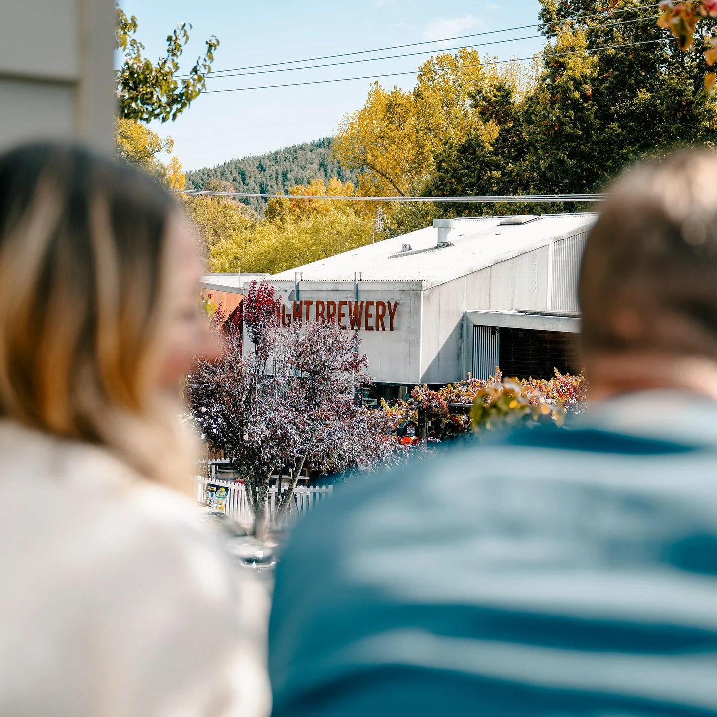 20 degrees and sunny this weekend! ☀️
Stay at Apartments on Gavan, head across to  @brightbrewery to watch the big game and soak in the atmosphere 👏🏼🌟🍻

- Massive LED screen in The Paddock
- Big screen in the Brewhouse
- Outdoor vibes with the Ho