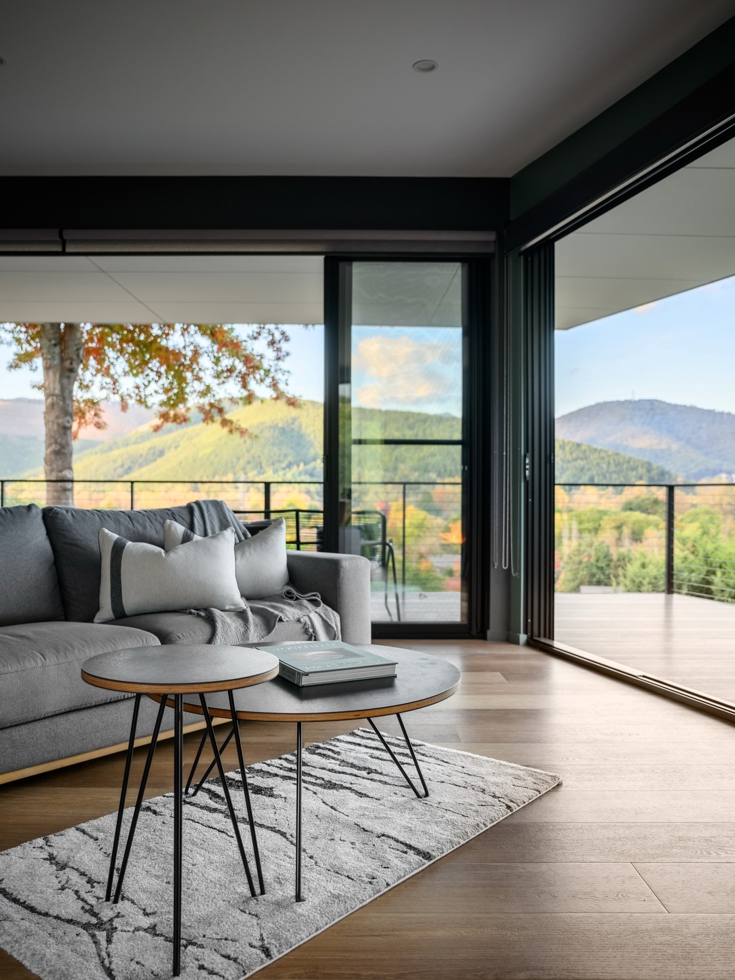 The perfect place to relax and unwind (with a killer view) 🥂🤩🩵

Our next availability is from the 4th of January! 
Come and stay with us at @theviewbright 

Email: stay@brightboutiqueaccommodation.com.au 
Phone: 0488 554 888