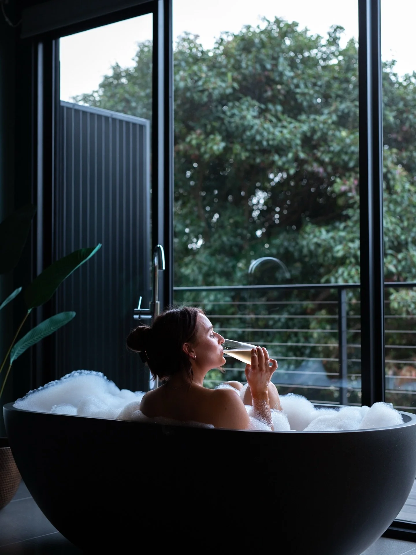 A holiday in the high country is all about slowing down 💭😌🥂🌟

📍 The View Apartments, Bright 

Email: stay@brightboutiqueaccommodation.com.au 
Phone: 0488 554 888