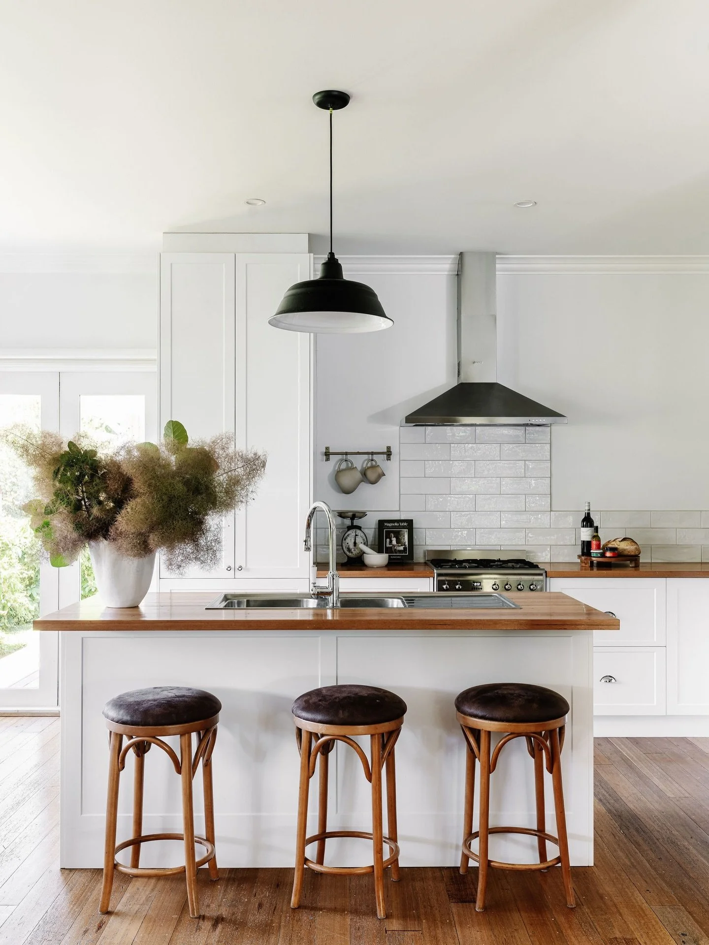 💌 Corner Cottage, Bright

An unforgettable stay in the Vic High Country 🌲