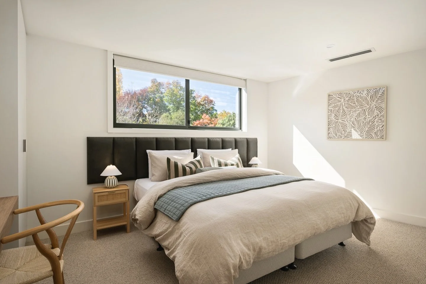 It&rsquo;s about to start getting colourful around town! 

Pick the best location in town - Apartments on Gavan 🍁🌟🍂