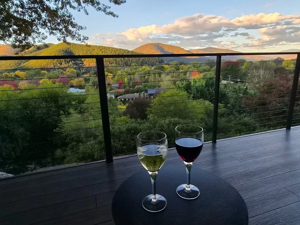This time of year is absolutely stunning! @theviewbright is one place you NEED to stay 🍁🌲💫🍂🥂🪵