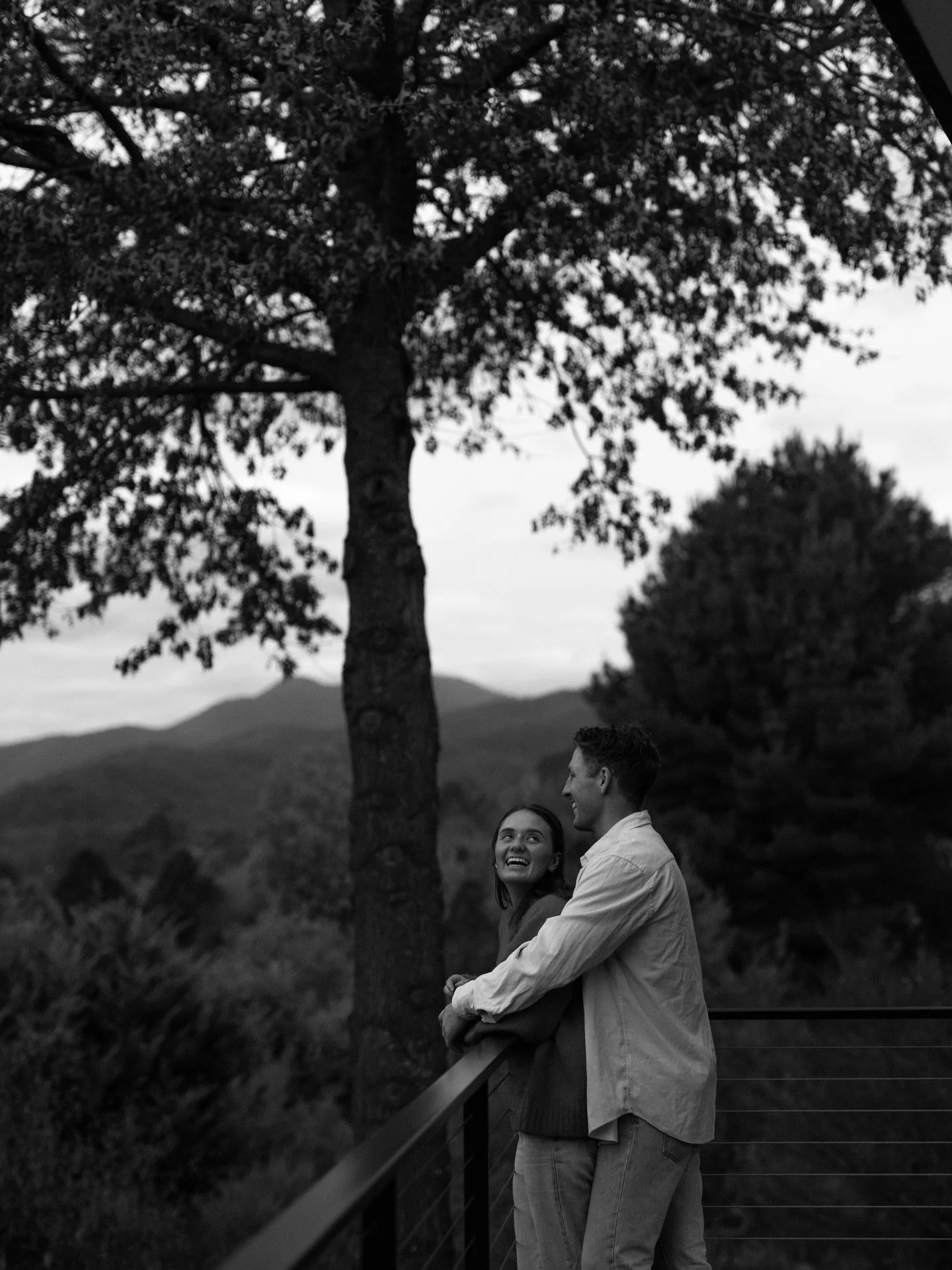 When is the best time to visit Bright? 
Right now is pretty great! 🍂🌟🌲🪵⛰️🍁

The days are beautiful, the nights are cool, the view is INSANE ✨ 

Email: stay@brightboutiqueaccommodation.com.au 
Phone: 0488 554 888