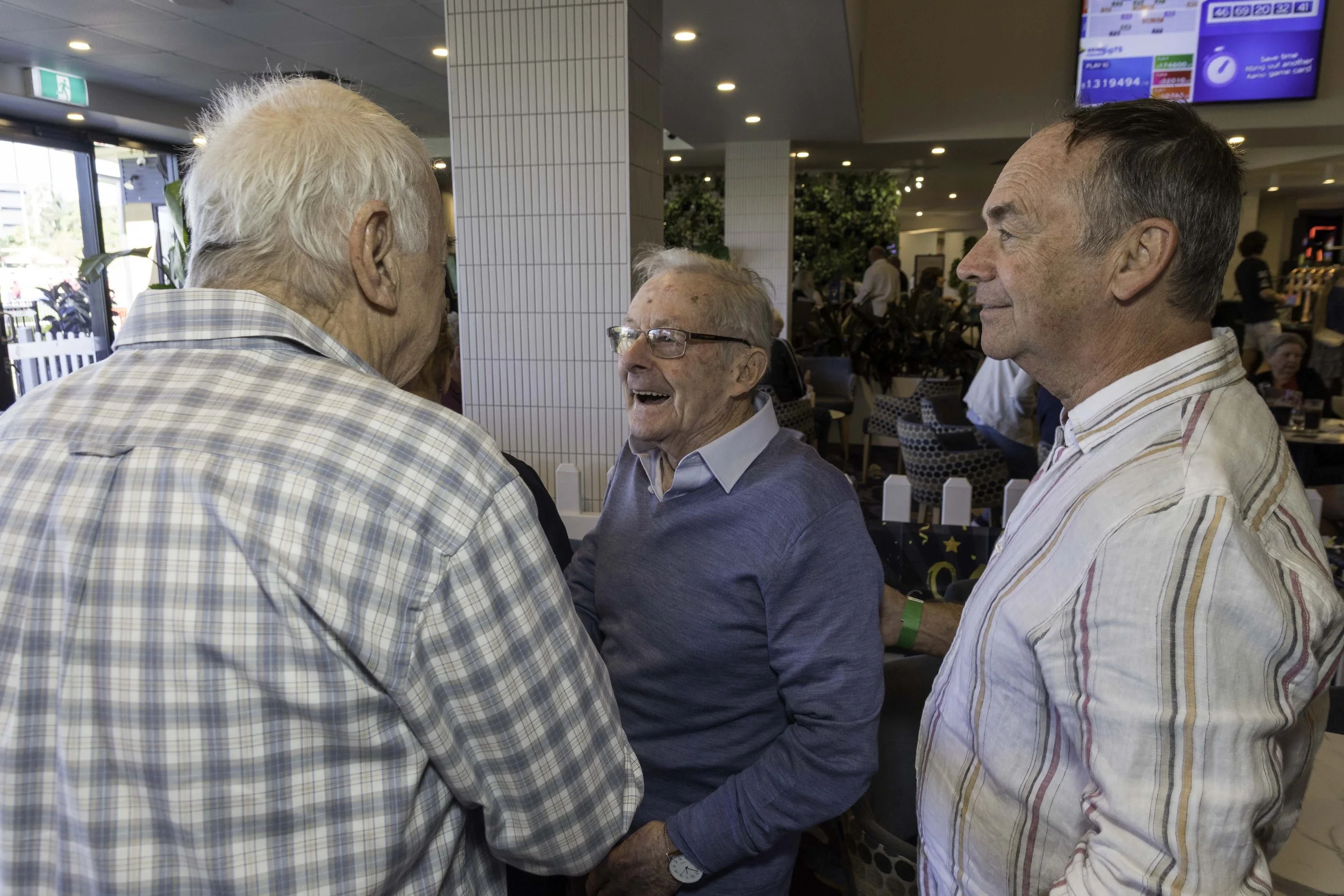 Candid guest photography at a Gold Coast birthday party