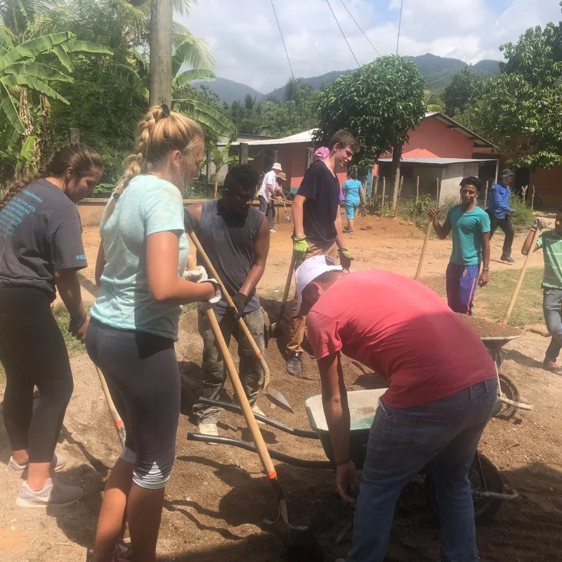 TVC mission team works alongside Hondurans on 2019 trip.