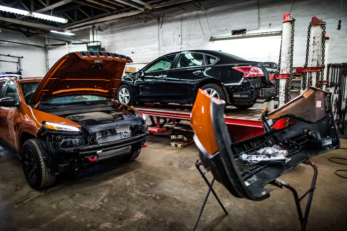 047-Bob & Carl's-Collision Repair-Osseo-Minneapolis commercial photographers-www.jcoxphotography.com-April 09, 2019-.jpg