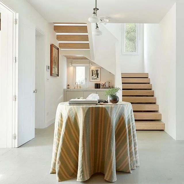 Ibiza 70s Hacienda...... staircase #myfirststaircase #chunky #light #whiteoiledoak #etro #linen #stripes #crystals #stilnovo #ibiza #70sforever