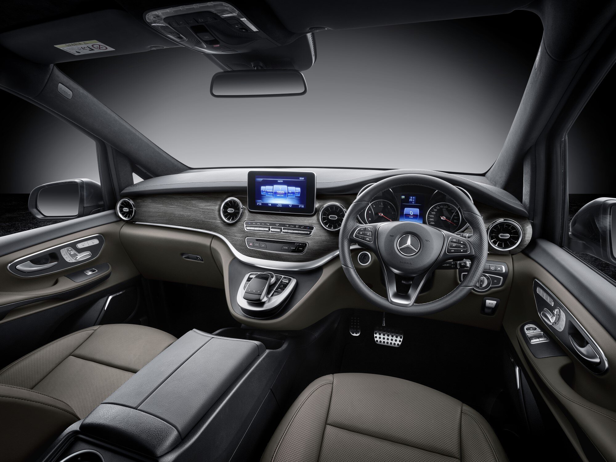 v-class-luxury-mpv-interior.jpg