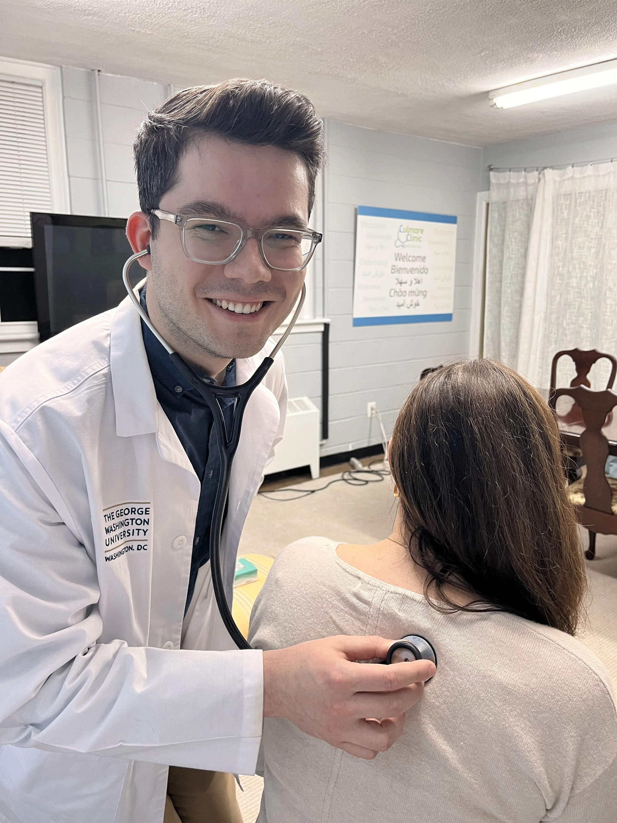 Sinh viên trợ lý y khoa có được kinh nghiệm thực tế - Phần VI