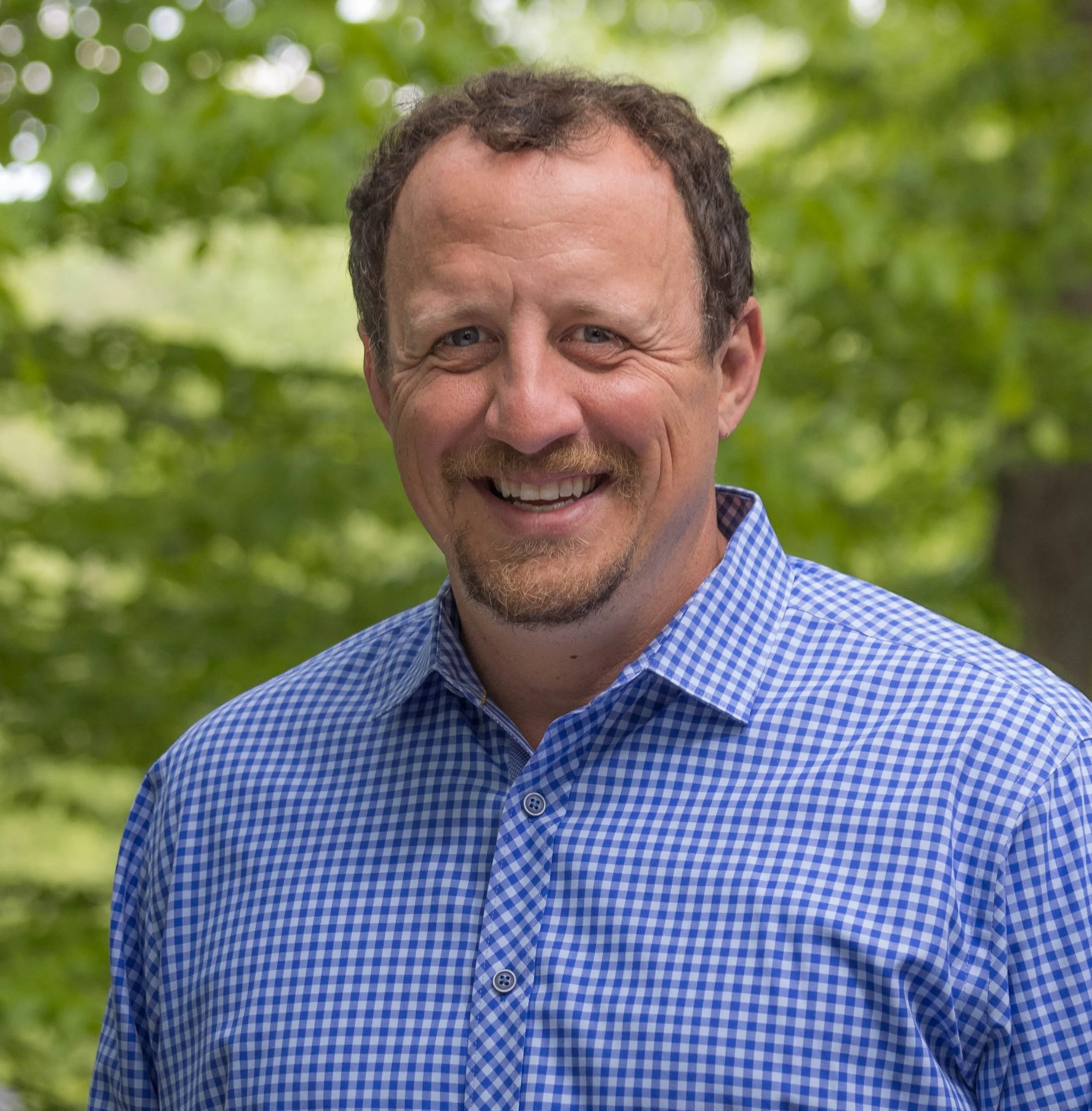 R Voss head shot.jpg