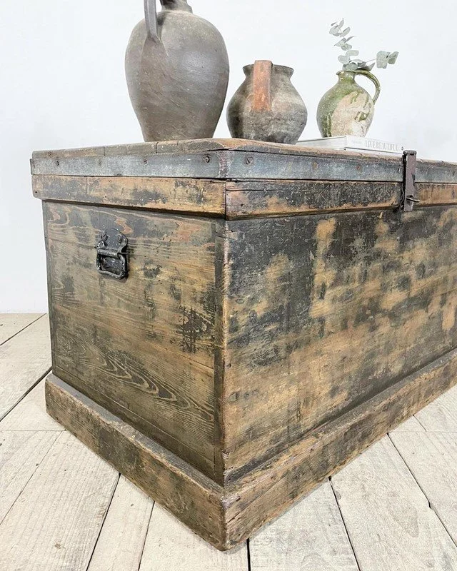 Victorian Antique Original Painted Trunk Coffee Table — Vintage Boathouse