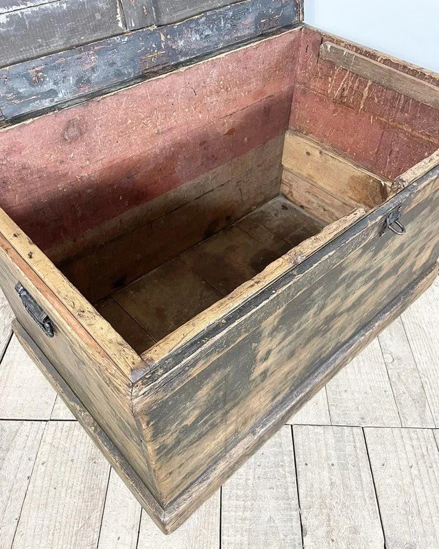 Victorian Antique Original Painted Trunk Coffee Table — Vintage Boathouse