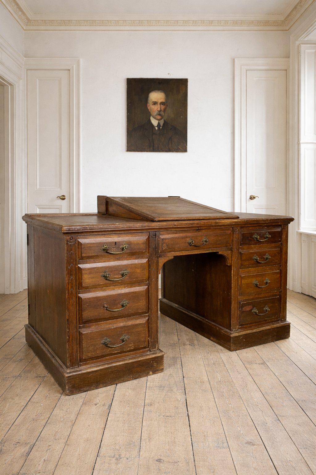 Victorian Antique Oak 'Maple & Co' Desk