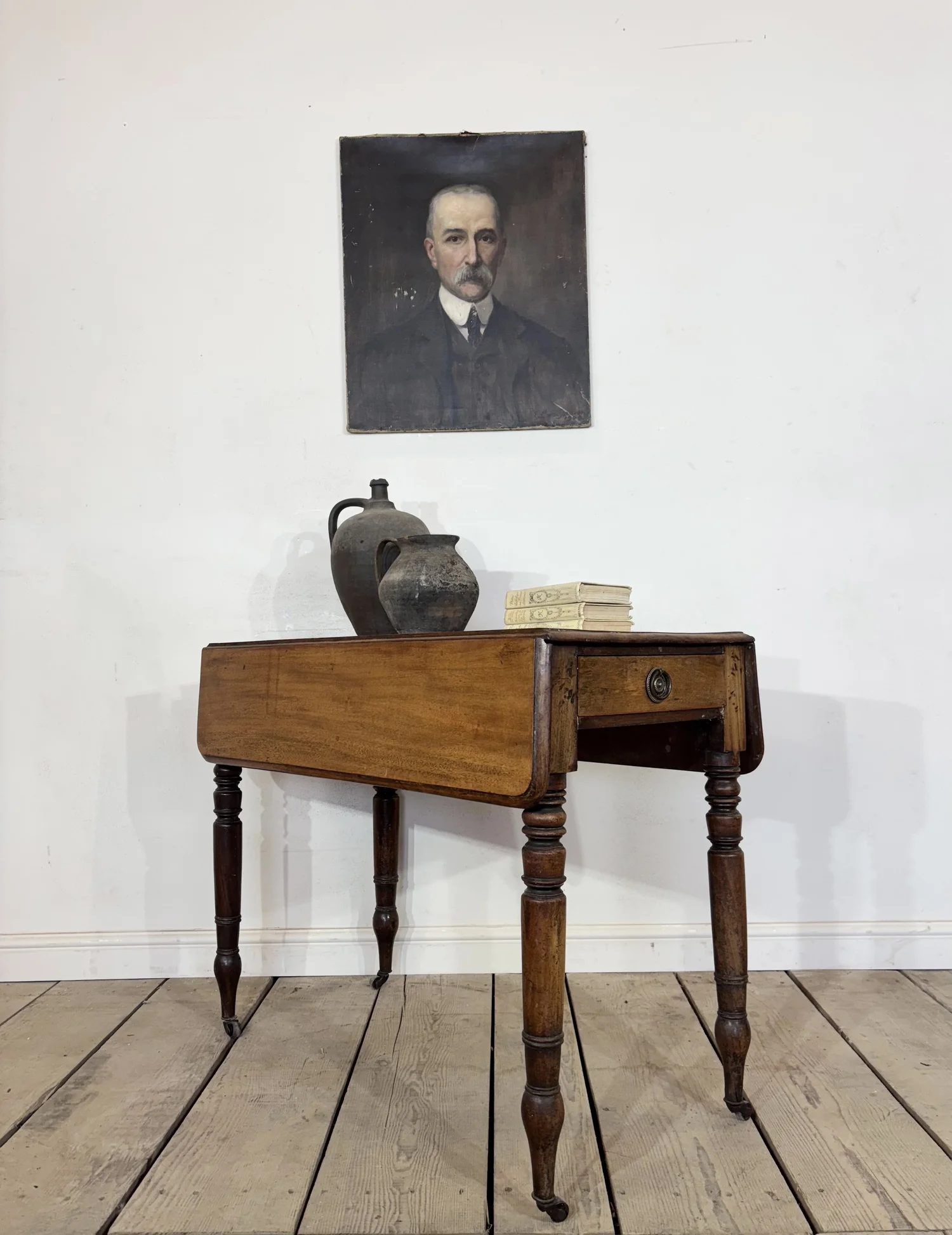 Georgian Antique Drop Leaf Table — Vintage Boathouse