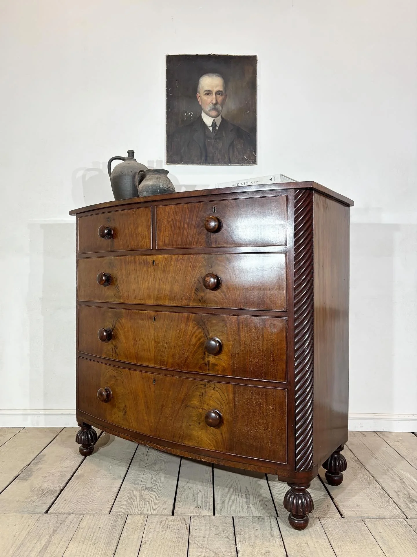 Victorian Antique Mahogany Bow Fronted Chest Of Drawers