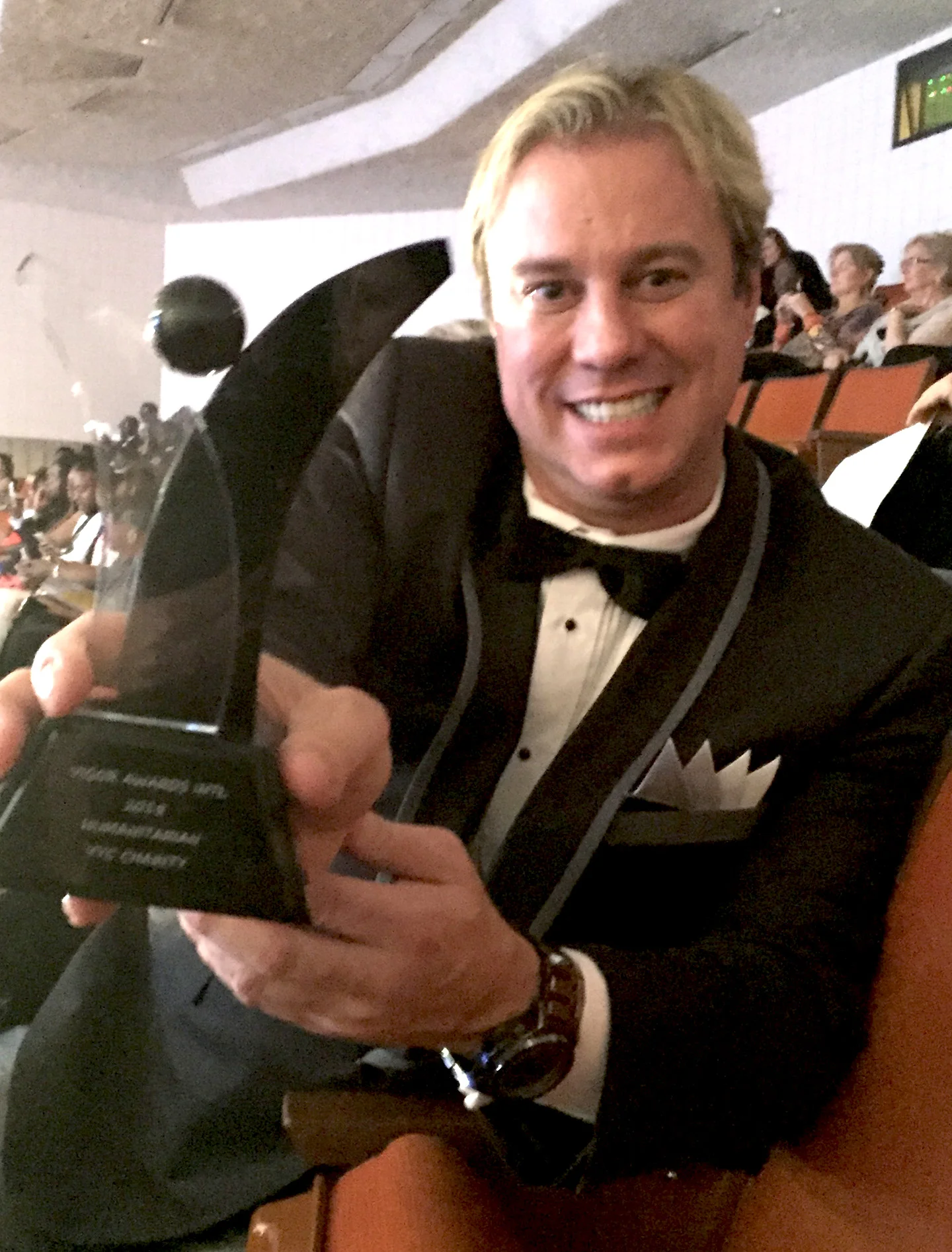 vigorawardshumanitarianaward.jpg