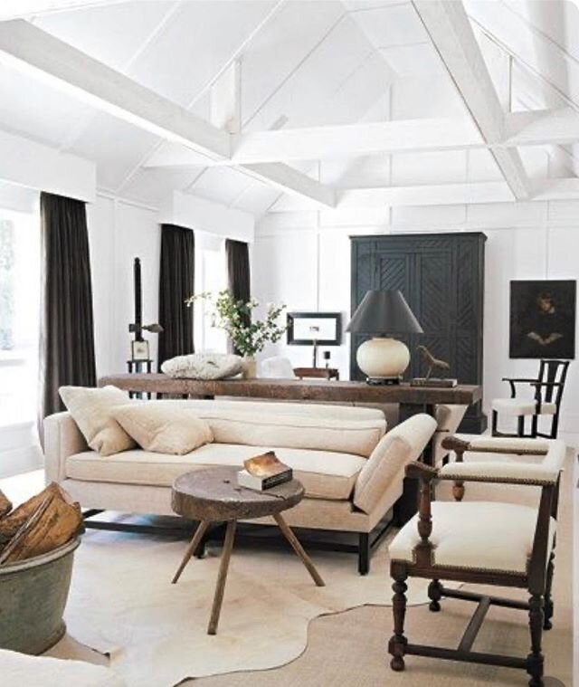 perfect blend of old, new, interiors and architecture by @darrylcarterdesign
#aihamptons
#darrylcarter
#verandamagazine #interiordesign #interiors