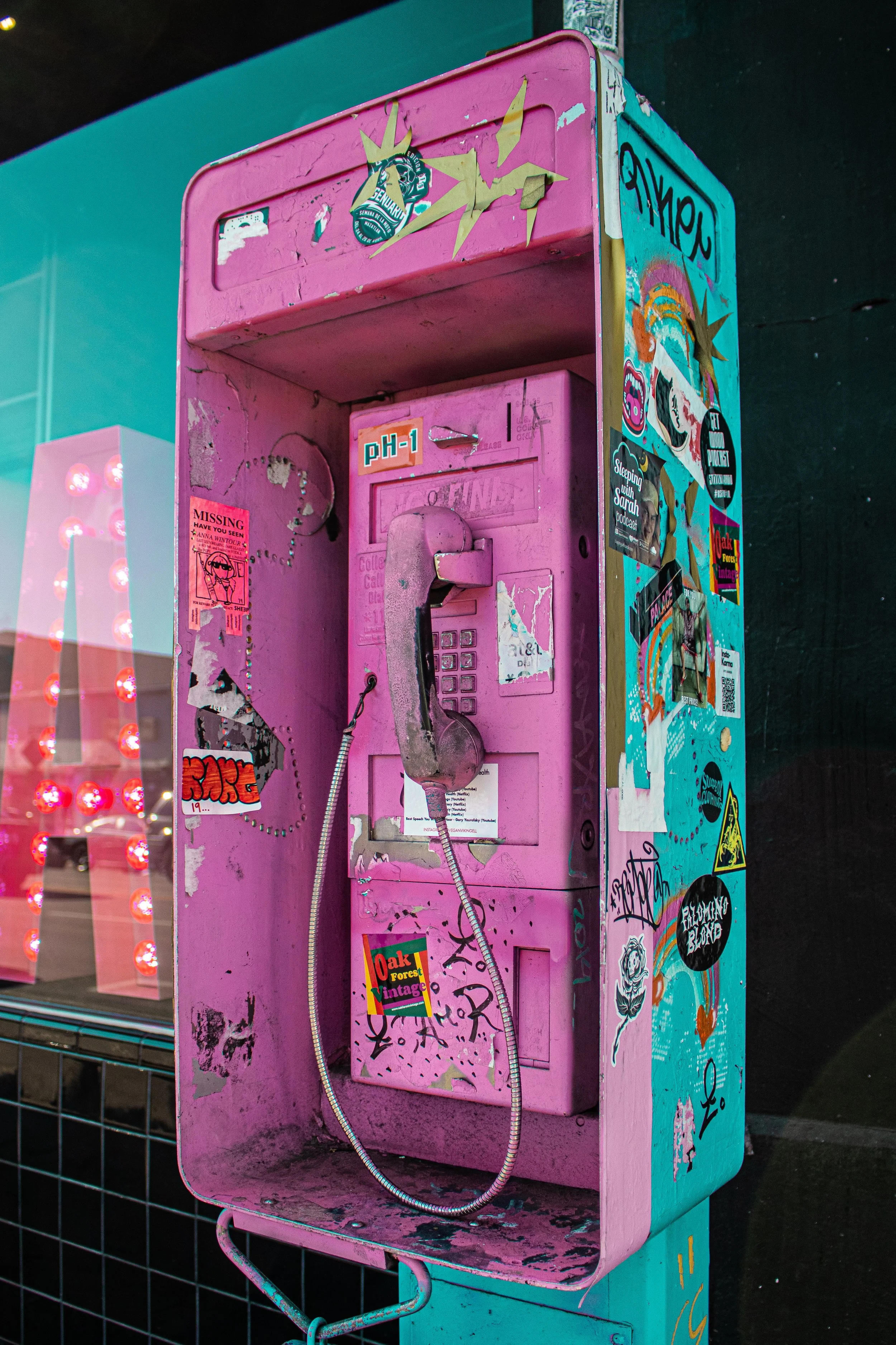 booth-call-box-phone-pink.jpg