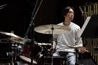Ian Ding, Percussion Musical Affiliations: New Music Detroit (co-founder), Virgil Moorefield Band, Bang on a Can All-Stars (percussion sub), Chicago Symphony Orchestra (percussion sub) Academic Affiliations – teaching: DePaul University School of Music, 2014-present, University of Michigan School of Music, 2005-2014, Boston University Tanglewood Institute, summer 2011 Academic Affiliations – studied: Juilliard School, M.M. 2001, University of Illinois at Urbana-Champaign, B.M. 1999 Musical Passions: Contemporary music of all styles, improvisation Outside Interests: Sports (esp Chicago Bulls), yoga & meditation, food: cooking & eating out, reading