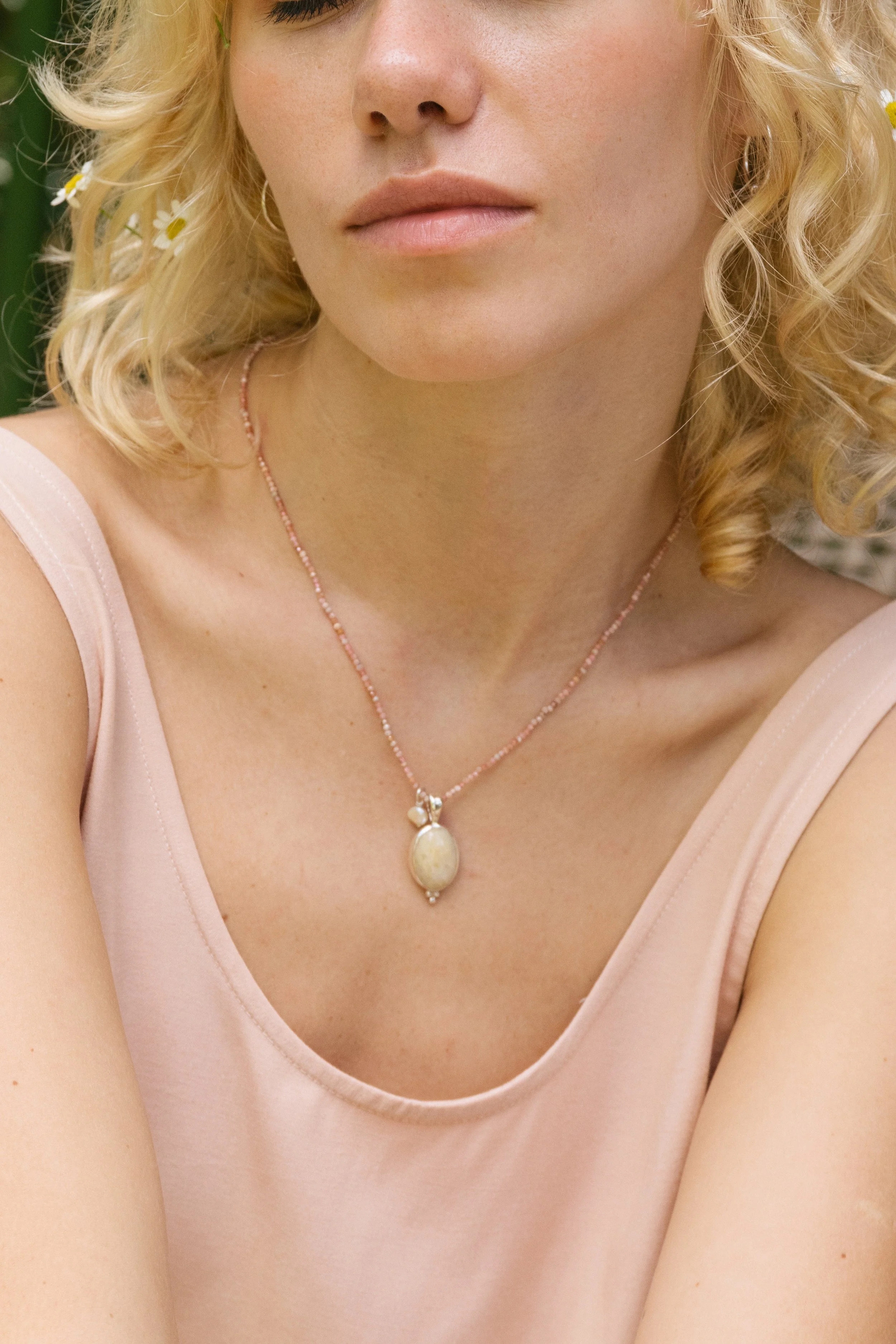 sun-and-her-jellow-jade-goddess-drop-pendant-silver-1.jpg