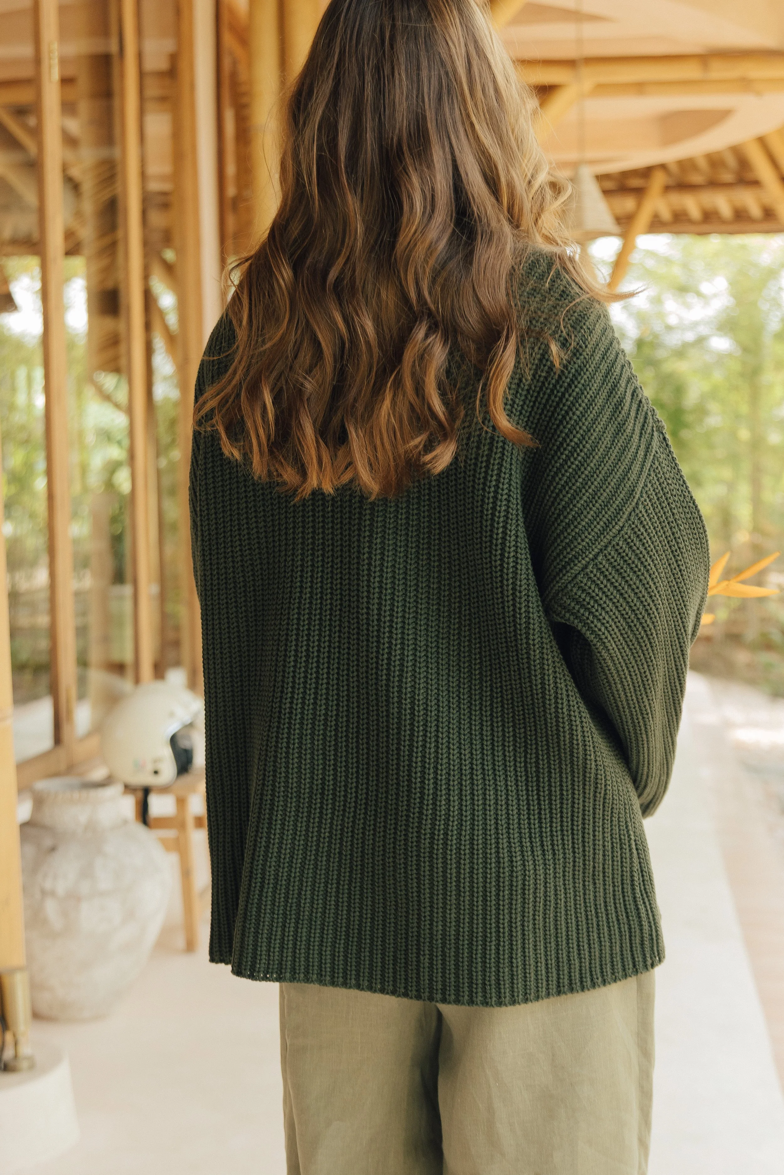 sun-and-her-wide-sleave-knit-sweater-forest-back.jpg