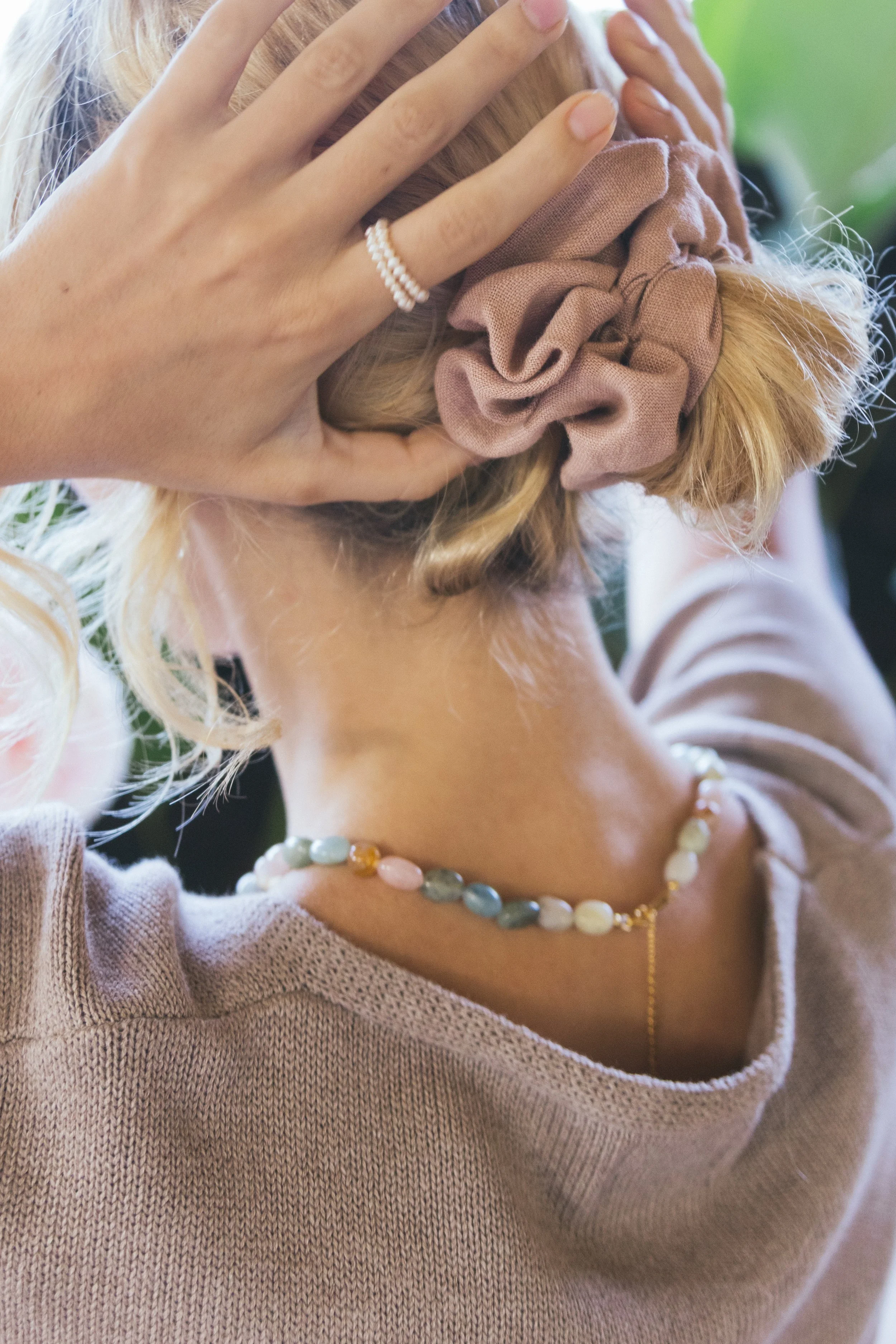 sun-and-her-oversized-scrunchie-linen-soft-canyon.jpg