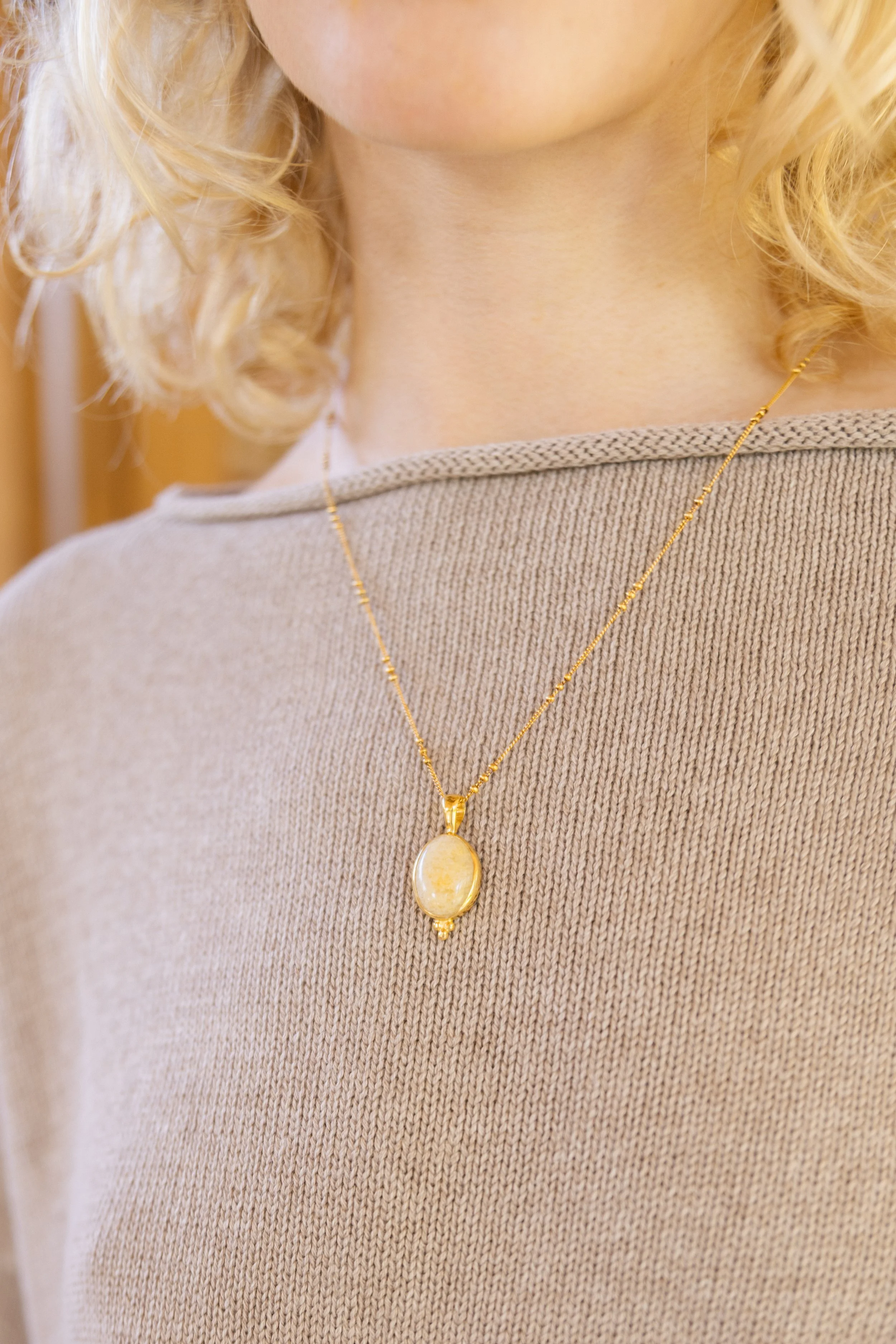 sun-and-her-jellow-jade-goddess-drop-pendant-gold-plated.jpg