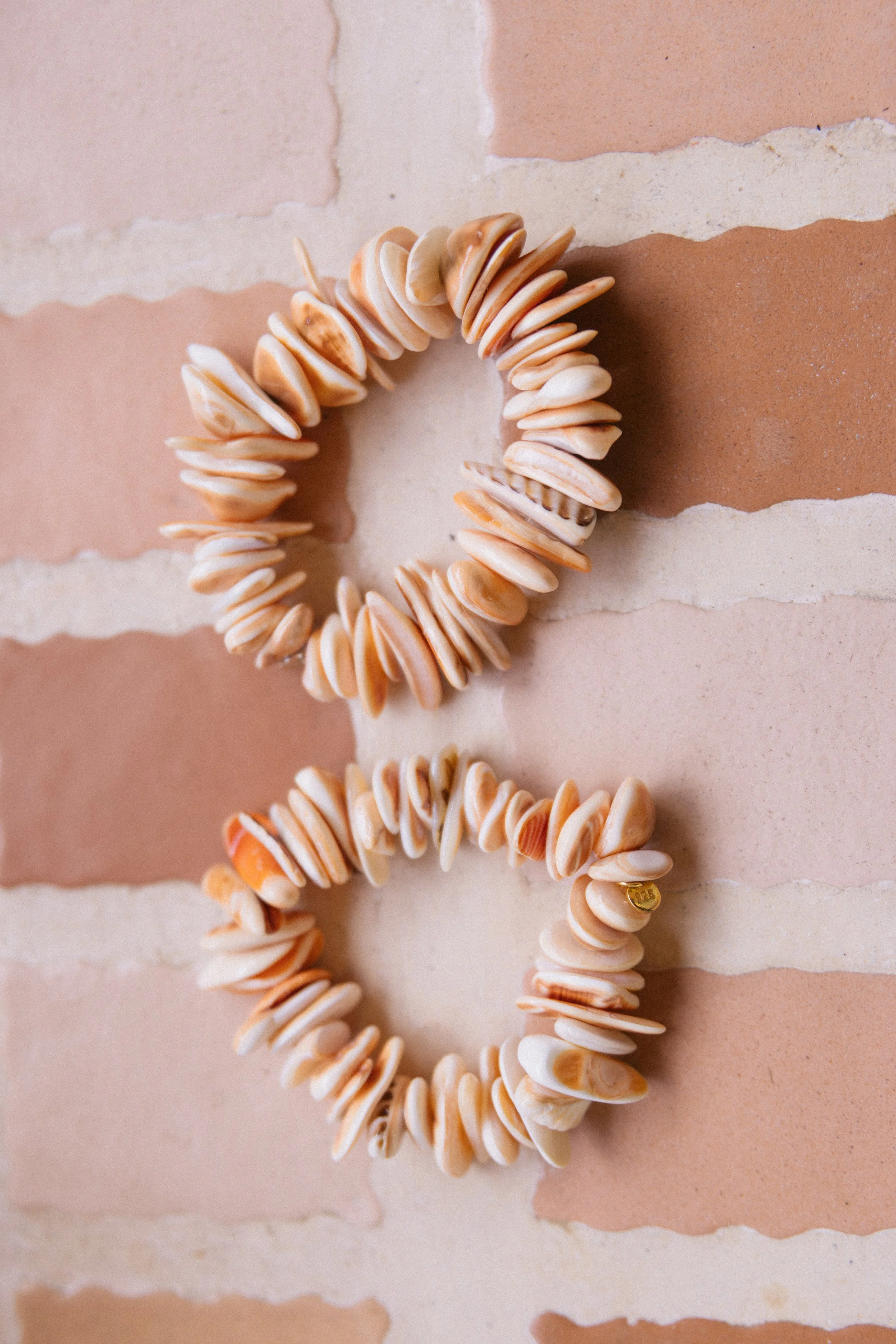 sun-and-her-peach-shell-bracelet-1.jpg