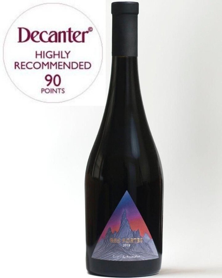 2019 Res Fortes Red

We are making our way into the 2019 Res Fortes Rouge and let us tell you, it's something special! 

Decanter magazine agrees, as seen in the February '22 issue. The article discusses Roussillon Reds, and highlights the increasing