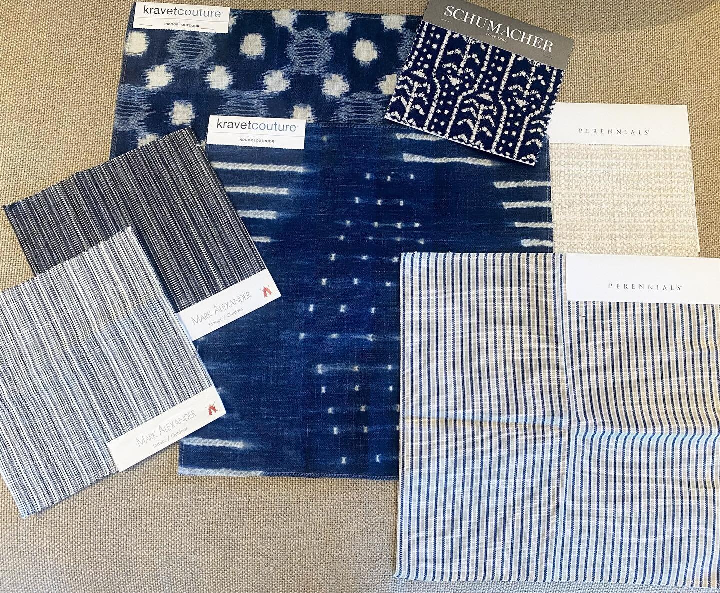 Dreaming of warmer weather 💭☀️

This is the perfect time to prepare for spring/summer. Schedule an appointment to pull your outdoor space together.
.
.
.
#indoor/outdoor #fabric #outdoor #outdoorrefresh #interiordesign #interiorphilosophy #interiorp