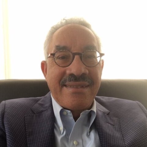 Michael Smith, Treasurer/ Trésorier