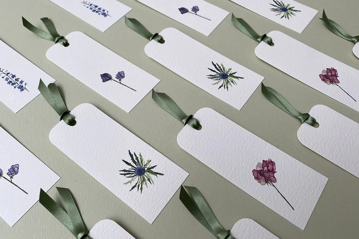 Floral place tags