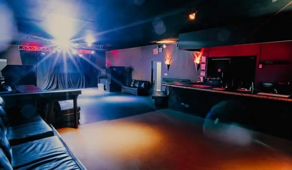 the-parlour-600x350.jpg