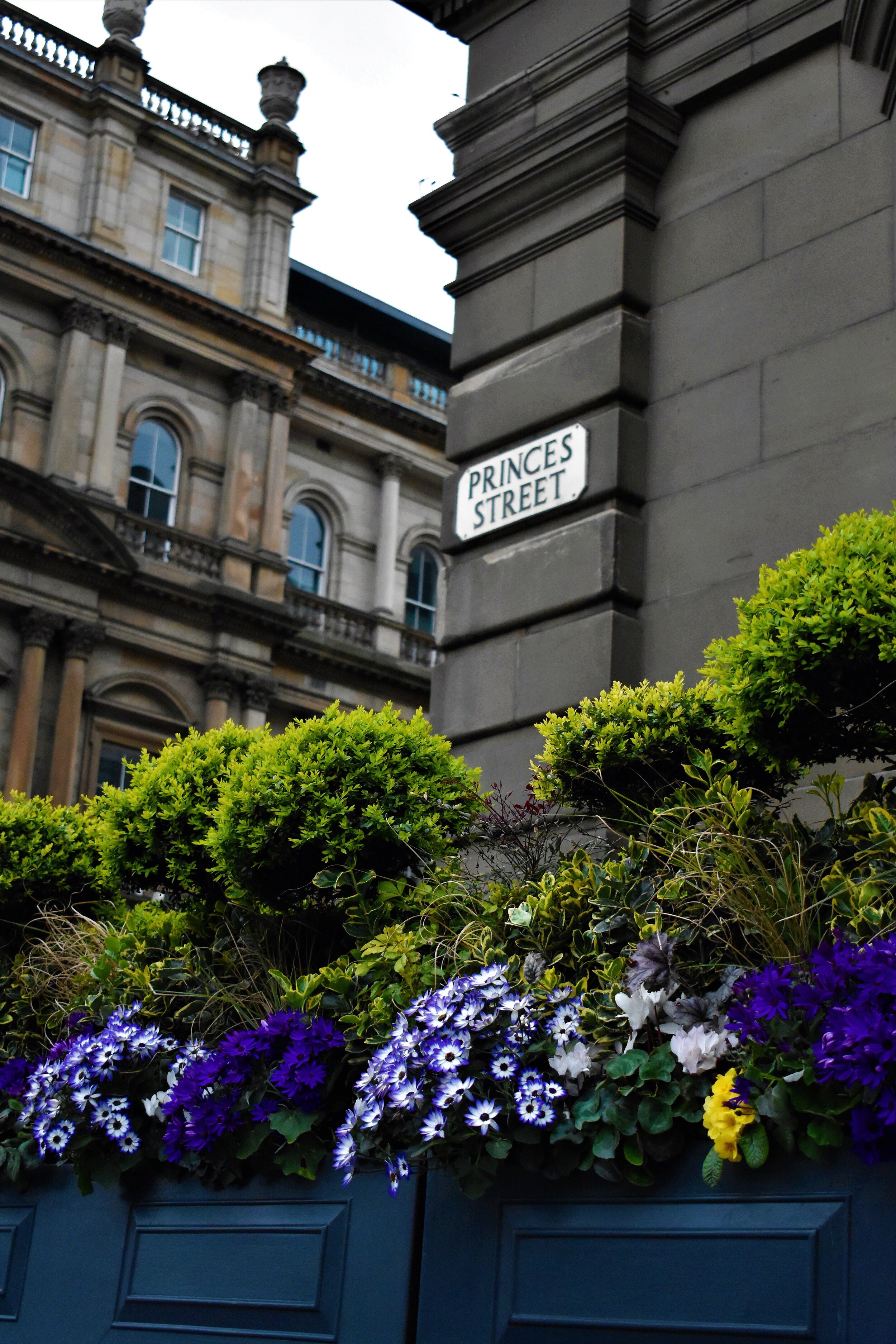 2017--UK_Scotland_Edinburgh_Princes_St01_WM_rs.jpg